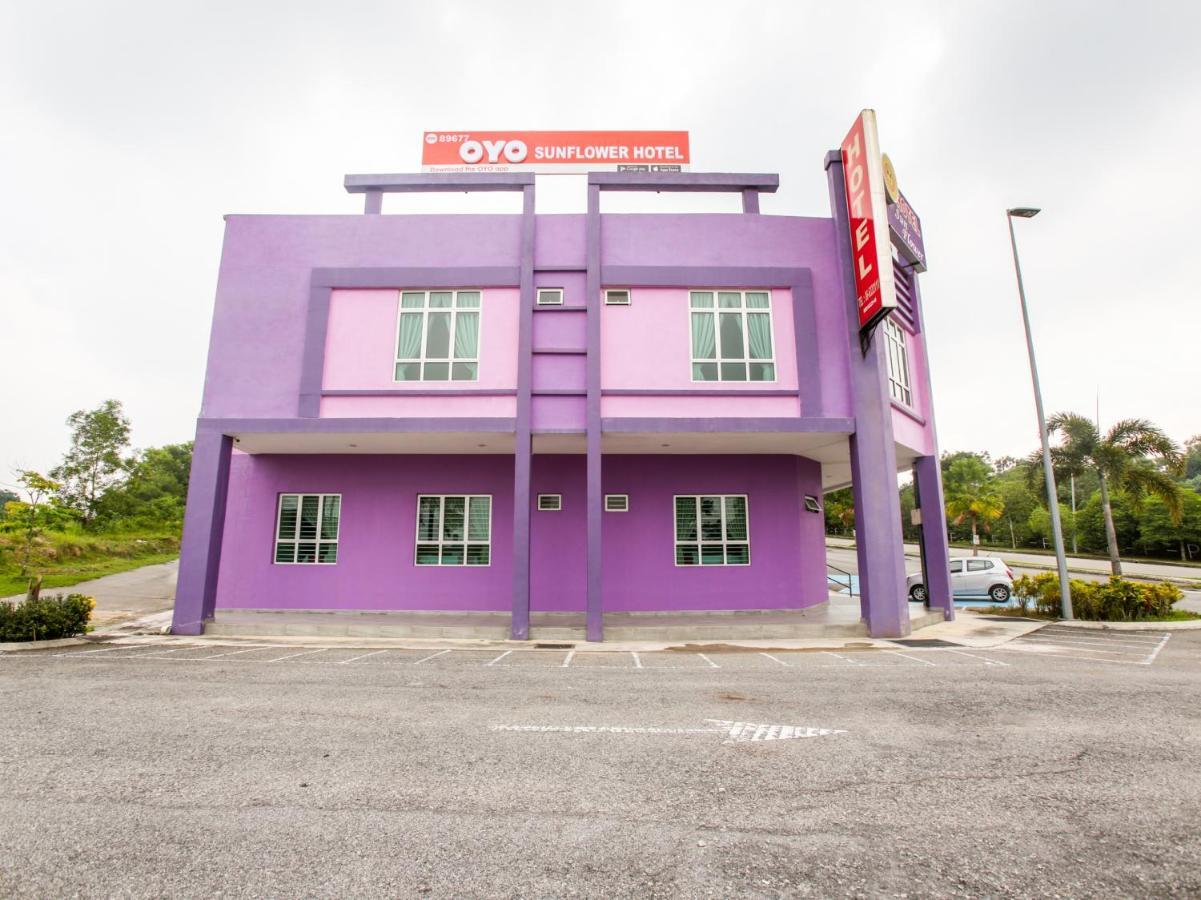 Oyo 89677 Sunflower Hotel Seremban Exterior foto